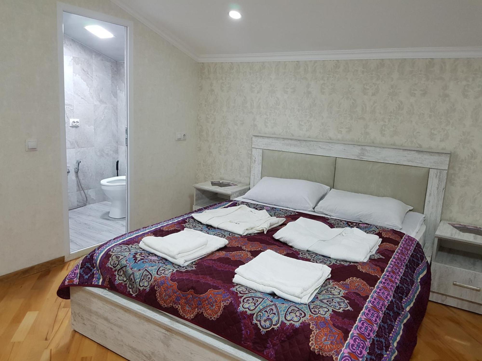 Guest House 15A Kutaisi Exterior photo