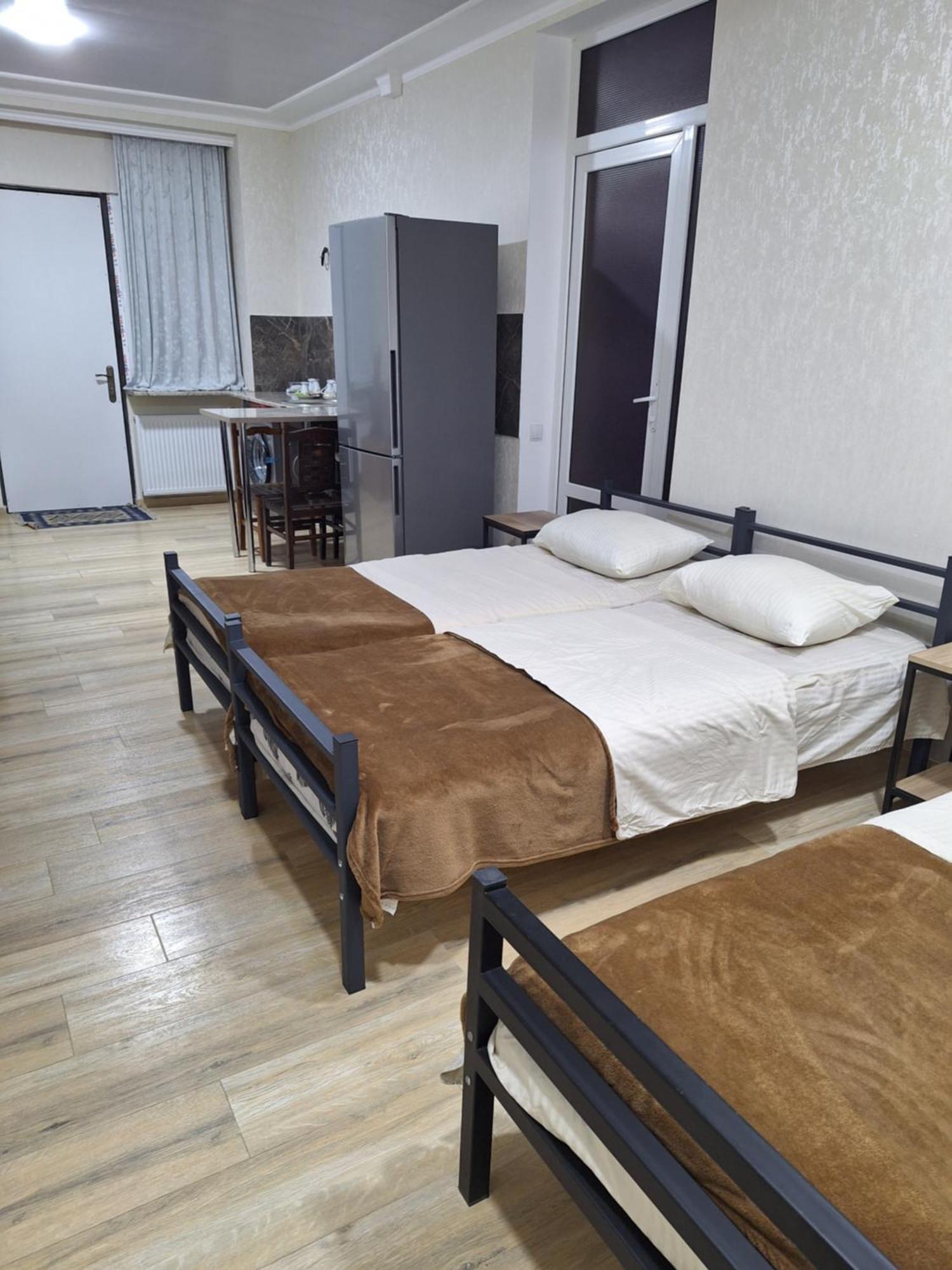 Guest House 15A Kutaisi Exterior photo